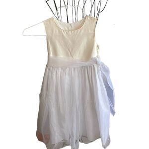 Sara Lene Silk Flower Girl Cream/White Dress Size 4